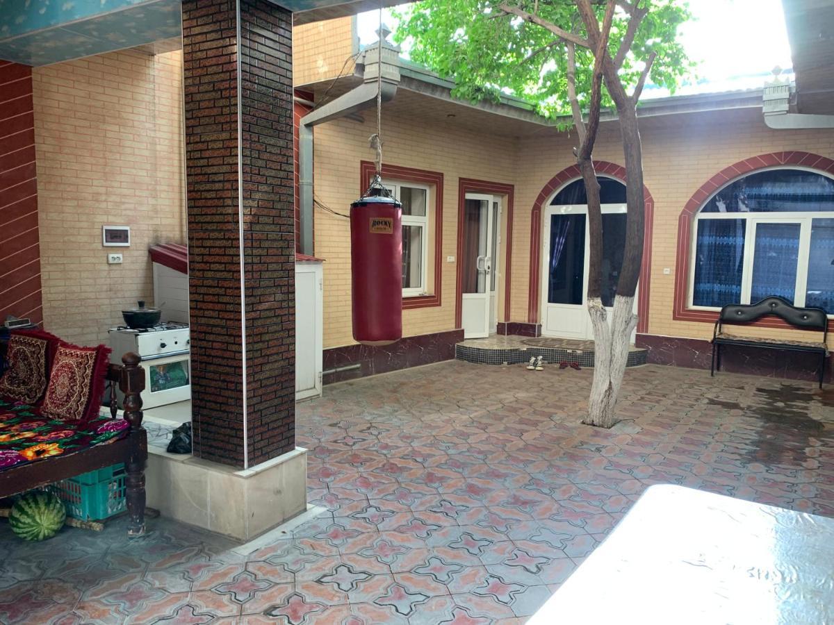 Muharram Homestay In The Neighborhood Of The Registan Square, 家族 ゲストハウス 사마르칸트 외부 사진